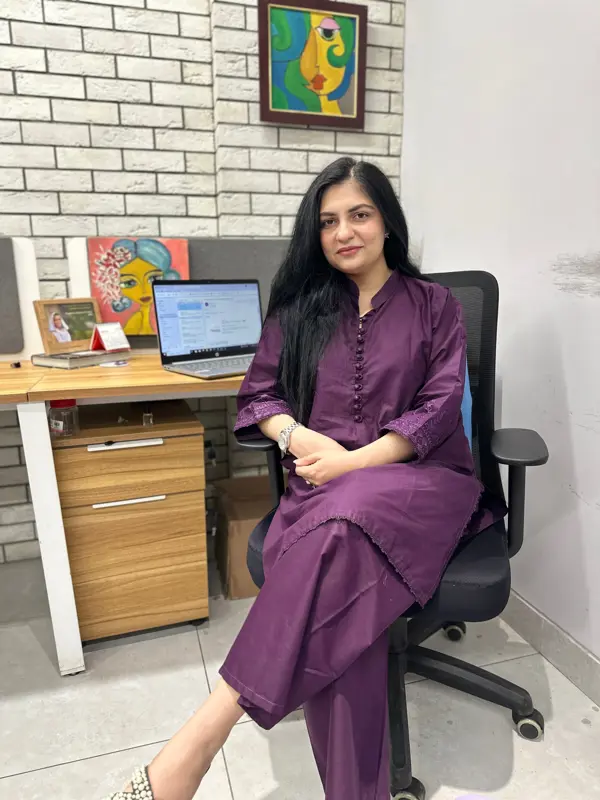 Khoula Rasheed - Consultant